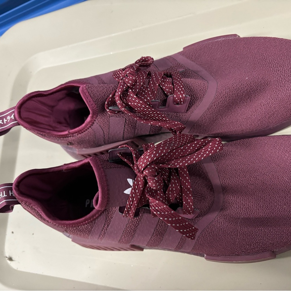 Adidas - Picture 4 of 4
